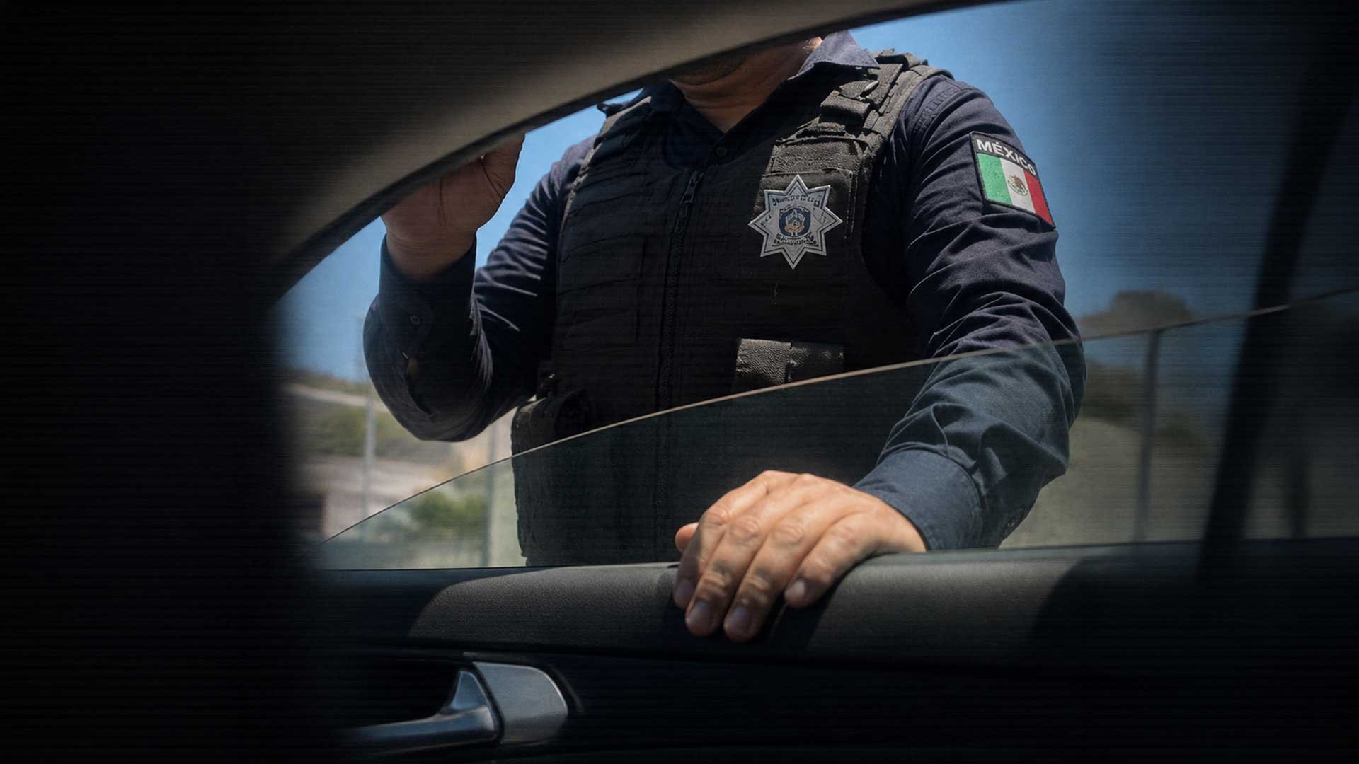 3 frases legales que le puedes decir a un policía para que no te revise