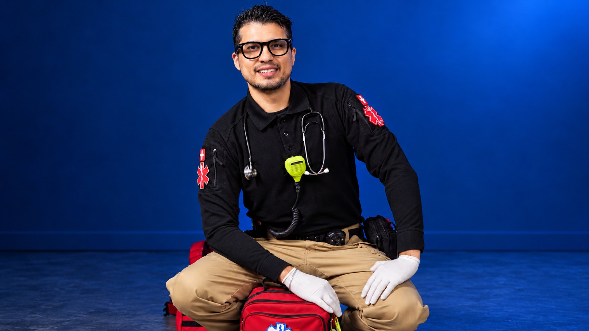 Quién es Carlos Guerrero: paramédico y cofundador de Primeros Auxilios, la plataforma de Badabun que reúne a expertos para compartir información de salud verificada y útil para la vida diaria